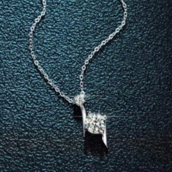 1ct Moissanite Diamond Necklace NWT - Picture 4 of 5